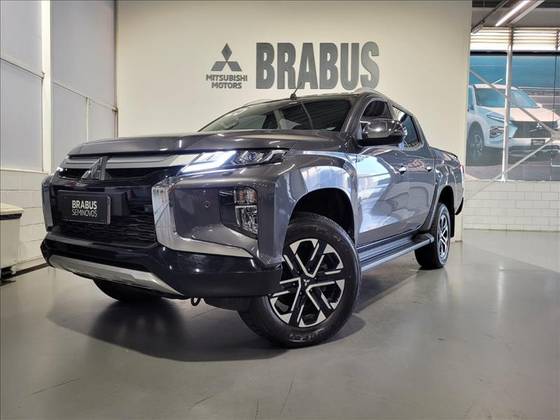MITSUBISHI L200 TRITON 2.4 16V TURBO DIESEL SPORT HPE-S CD 4P 4X4 AUTOMÁTICO